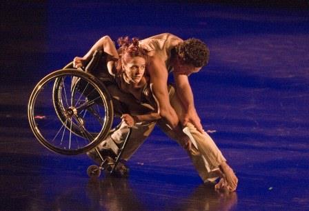 Arquivo:Axis Dance Company.jpg