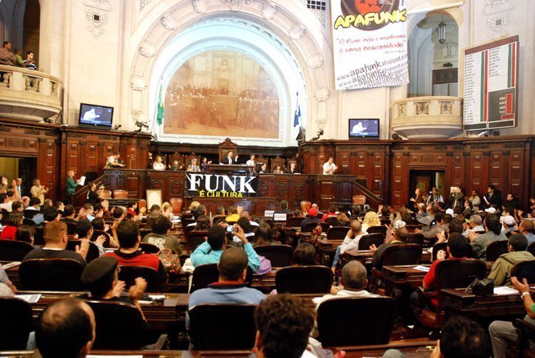 Arquivo:Audiencia-publica.jpg